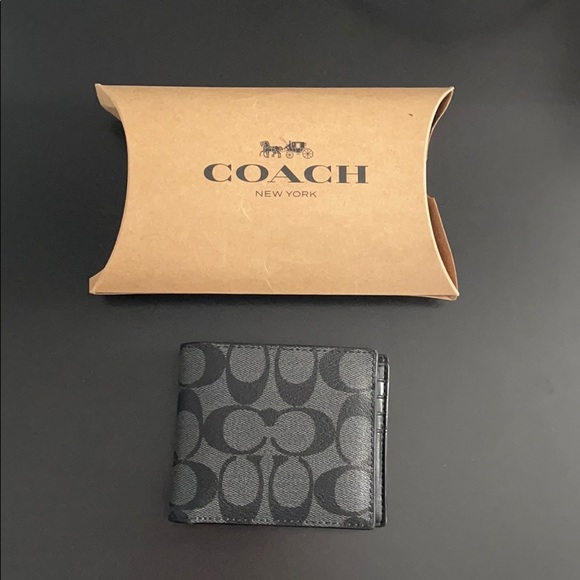 Men’s Coach wallet - Picture 2 of 5